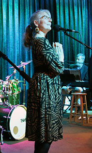 Image of Peggy Wendel of Swingnuts Jazz