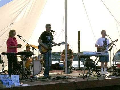 Image of One Ton of Ducks in concert